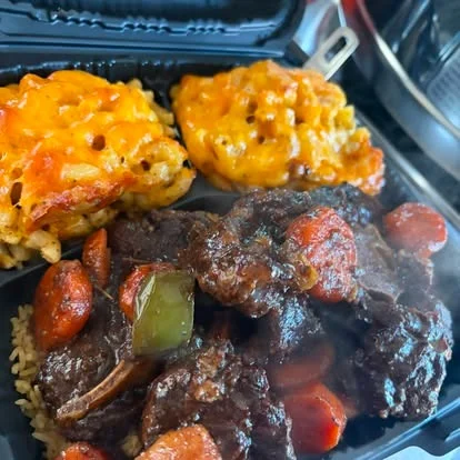 Oxtail platter from My Mama’s DoorDash menu
